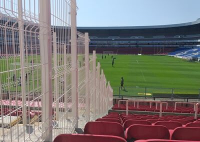 Reja De Acero, blanca, interior de Estadio Corregidora
